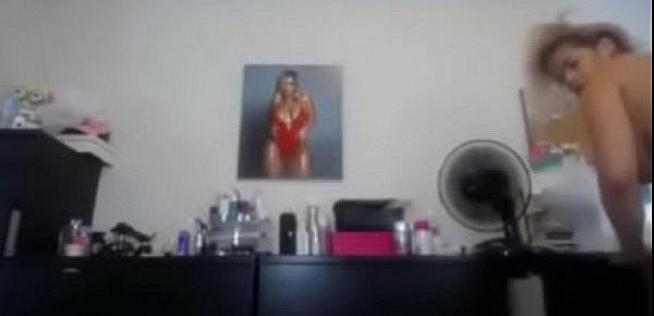  hot girl naked on webcam shaking riding dildo